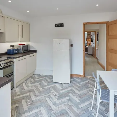 Host & - The Cottage, Vakantiehuis *